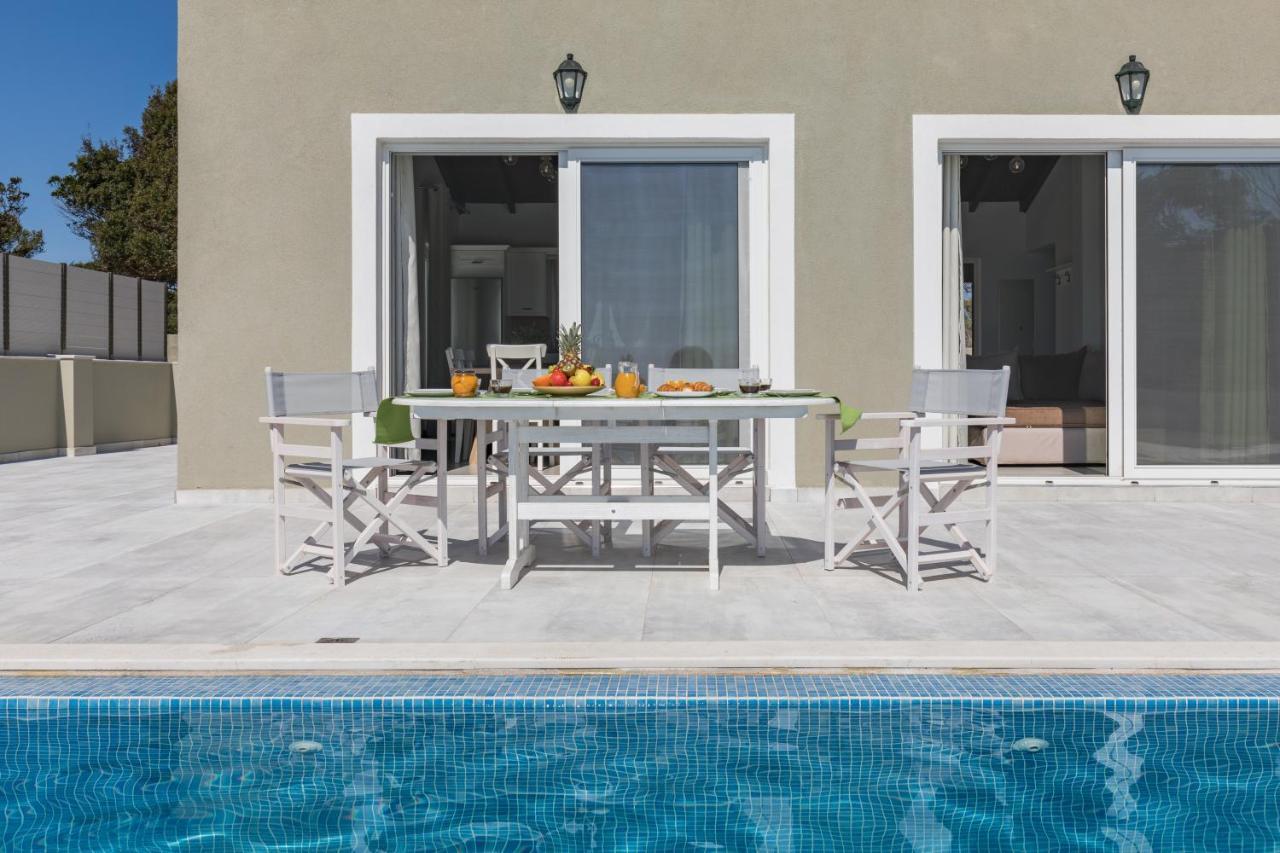 Villa Alonaki Bay Halikounas Exterior photo